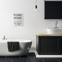 סטופל תעשיות אנא התאזר בסבלנות מצחיק אמבטיה עץ מרקם מילת עיצוב בד קיר אמנות על ידי דפני פולסלי