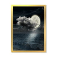 עיצוב אמנות 'ליל ירח מלא בשמיים מעוננים השישי' הדפס אמנות ממוסגר ימי וחופי